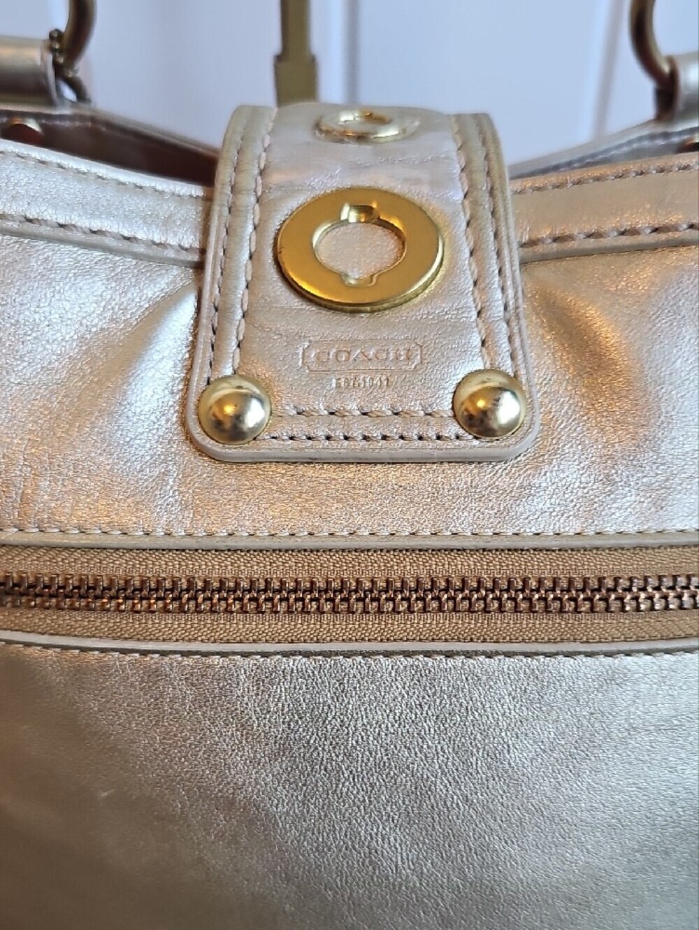 Coach Archival Legacy Lily Turnlock Tote Metallic Brass Gold Leather F13757 - Picture 8 of 12